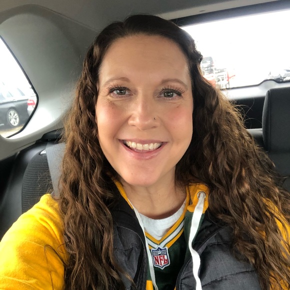 Meet your Posher, Lysa - Picture 4 of 4